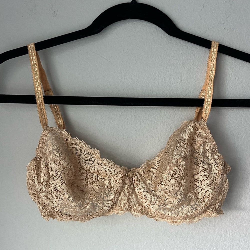 Vintage lace Oscar de la Renta Lace underwire Bra 34 C  - Cream and Gold